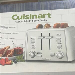 Cuisinart 4-Slice Toaster in Silver Stainless Finish